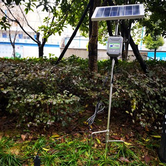 在線田間環境監測儀.jpg 在線田間環境監測儀.jpg